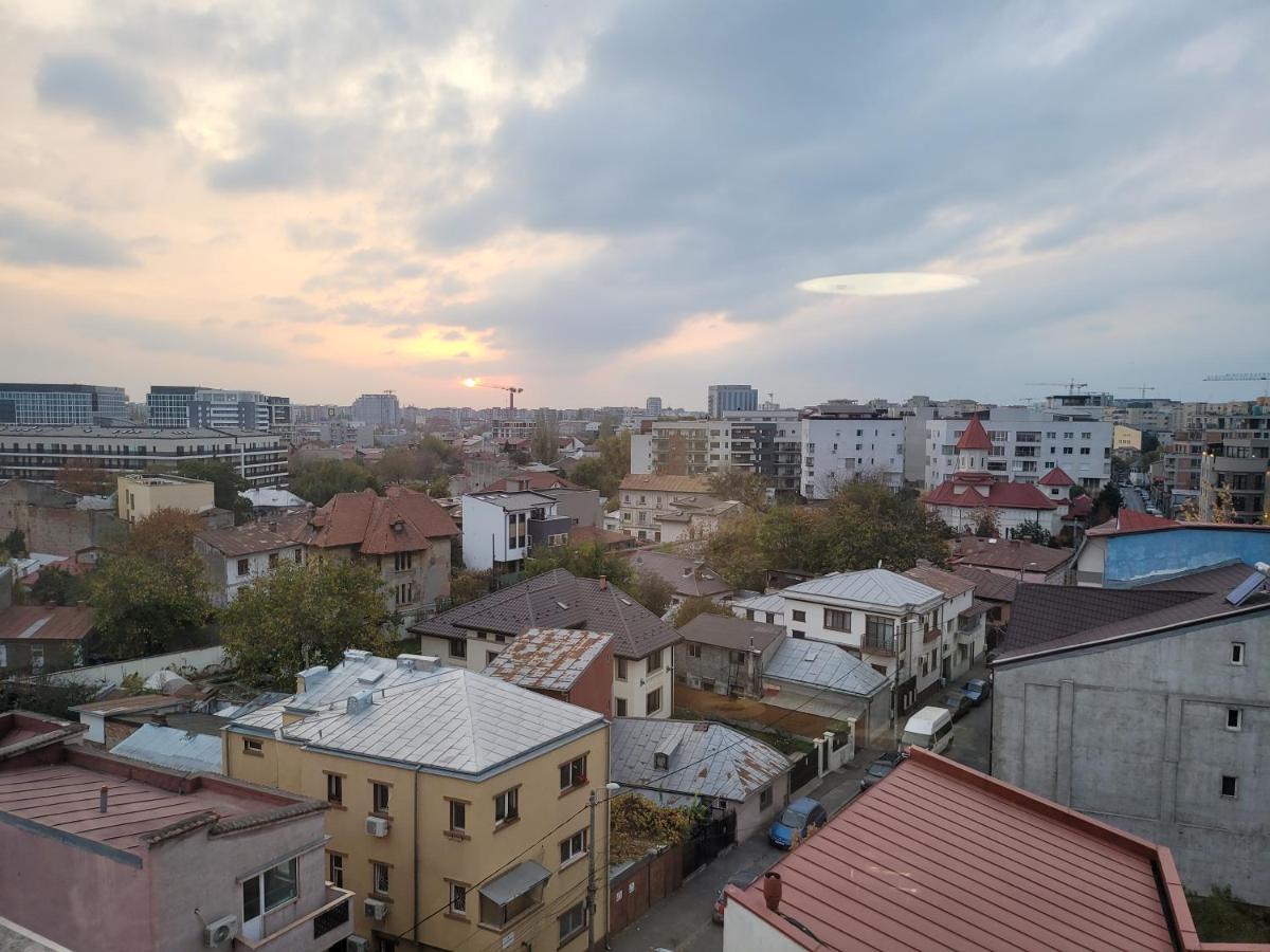125 Sqm Family Friendly With Kids Room Bucharest Exterior photo